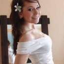 Tempting Offer: Meet Lyndsey from Niagara, Ontario